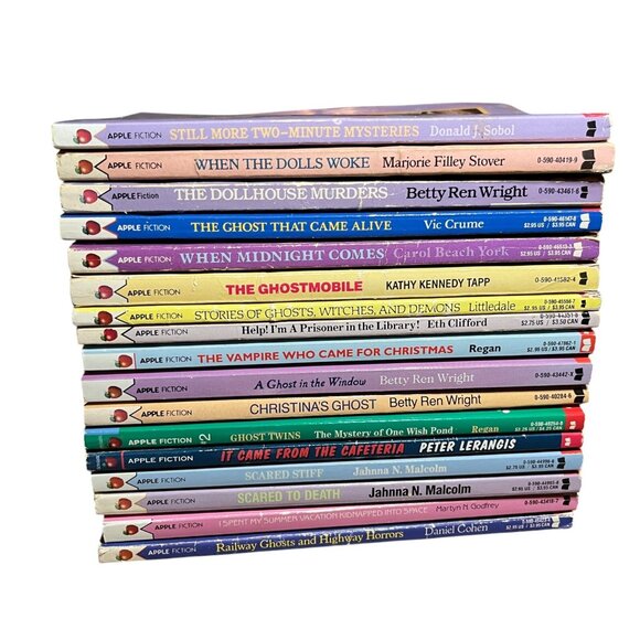 Lot 17 Vintage Apple Fiction Paperback Novels Ghost Horror Scary Mystery Books - Picture 1 of 16